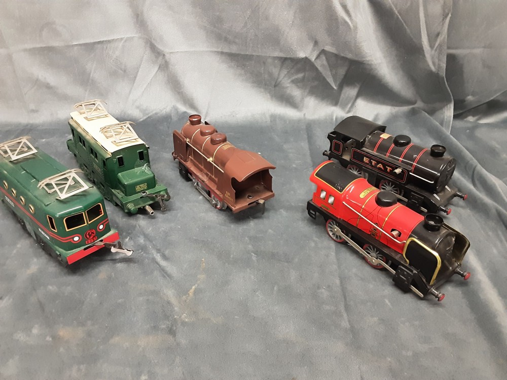 LOCOMOTIVE A REMONTER AVEC CLEF