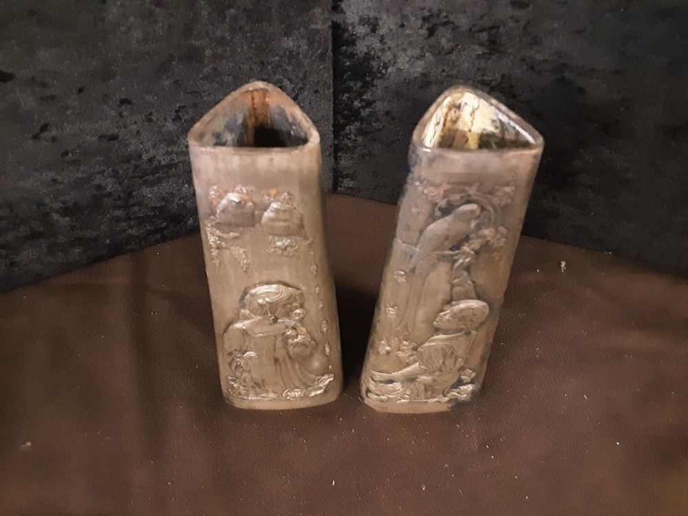 LOT DE 2 VASE TRIANGULAIRE EN METAL DECOR ENFANT