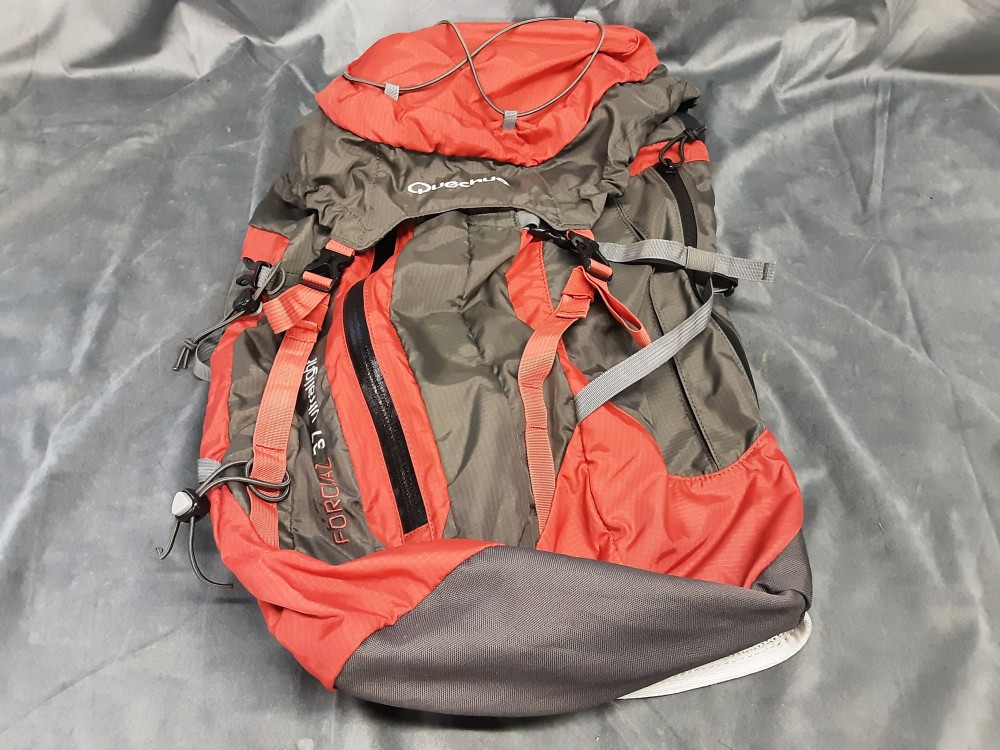Sac A Dos Quechua Orange Et Gris