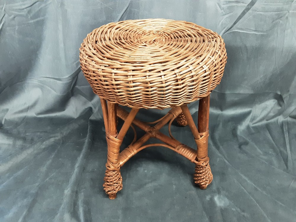 Tabouret Tressé H. 34Cm