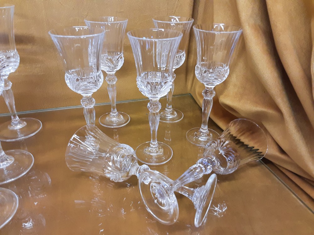 LOT DE 7 VERRES A PORTO EN CRISTAL 