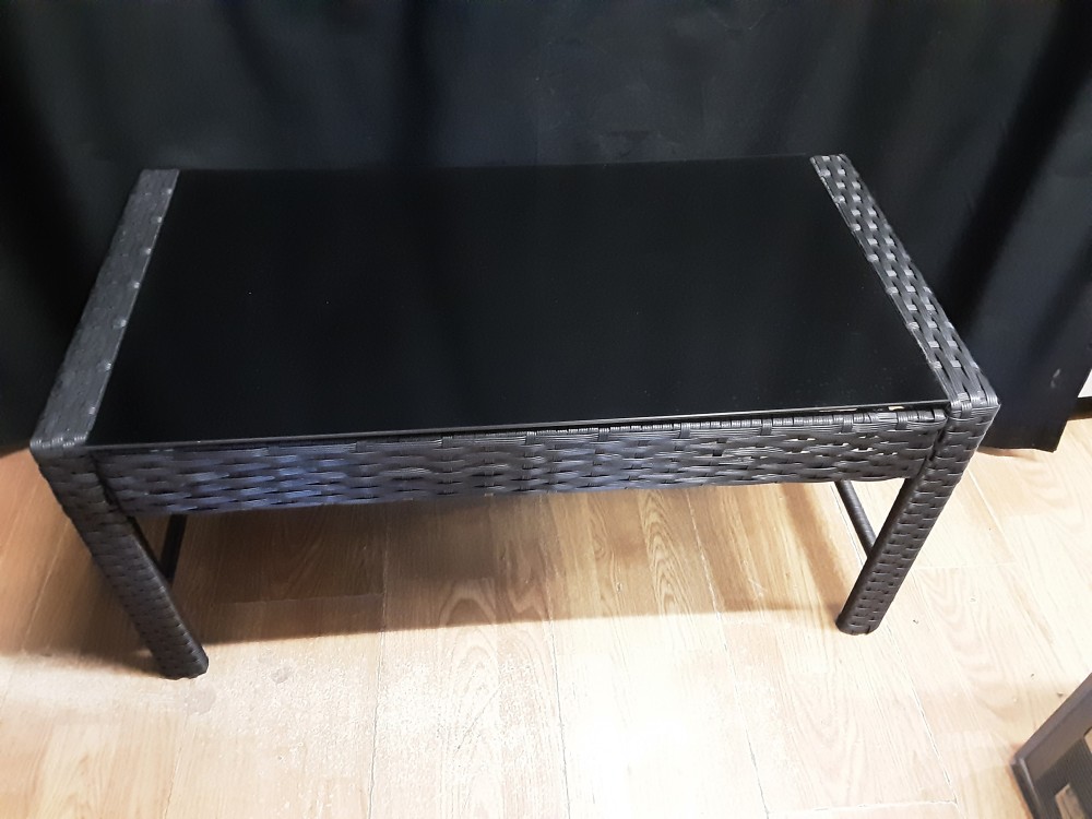 TABLE DE JARDIN NOIR PLATEAU EN VERRE 