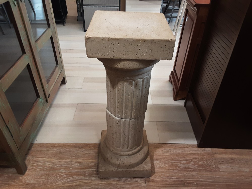 COLONNE EN PLATRE H.79CM