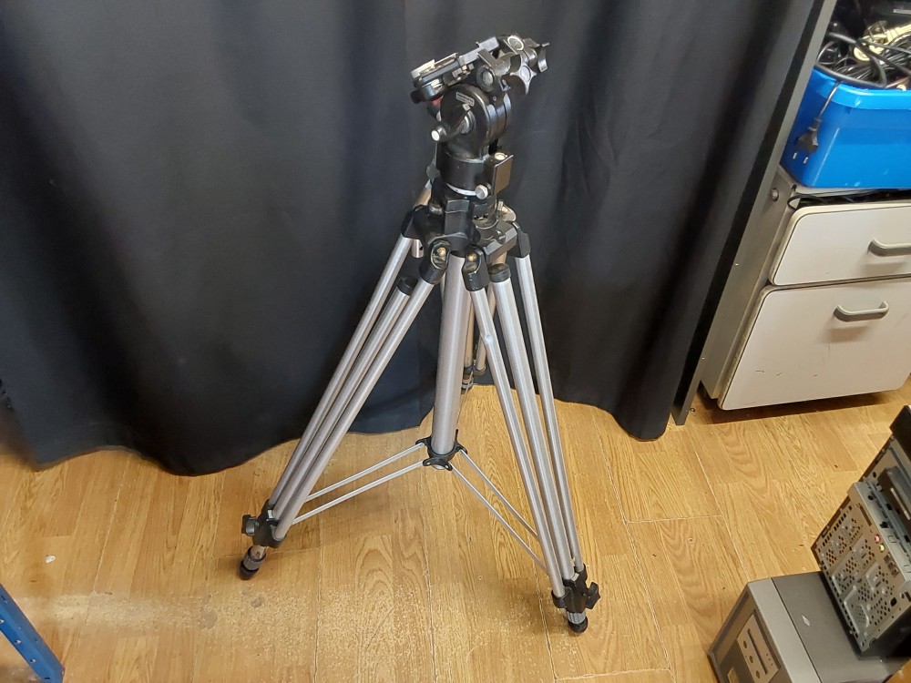 TREPIED APPAREIL PHOTO MANFROTTO