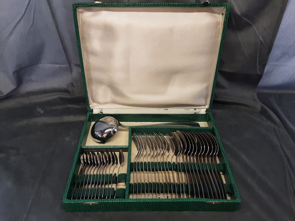 MÉNAGÈRE INOX 37 PIECES