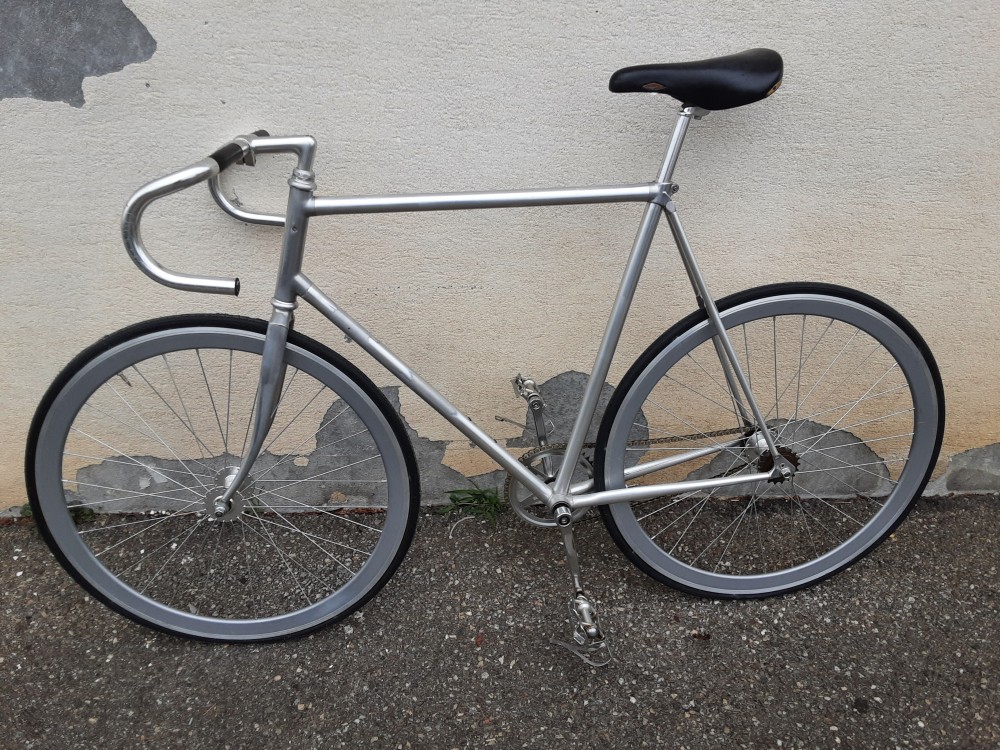 Velo De Course Gris Cadre Metal