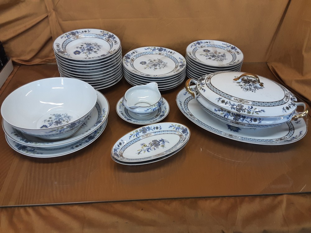 SERVICE DE TABLE LIMOGES BORDURE DORÉE DECOR FLEURS