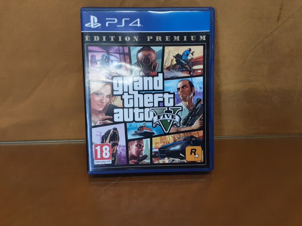 JEU PS4 GTA V 