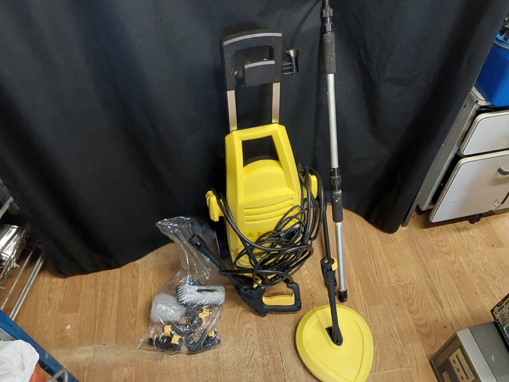 KARCHER NETTOYEUR HAUTE PRESSION 1500W AVEC ACCESSOIRES