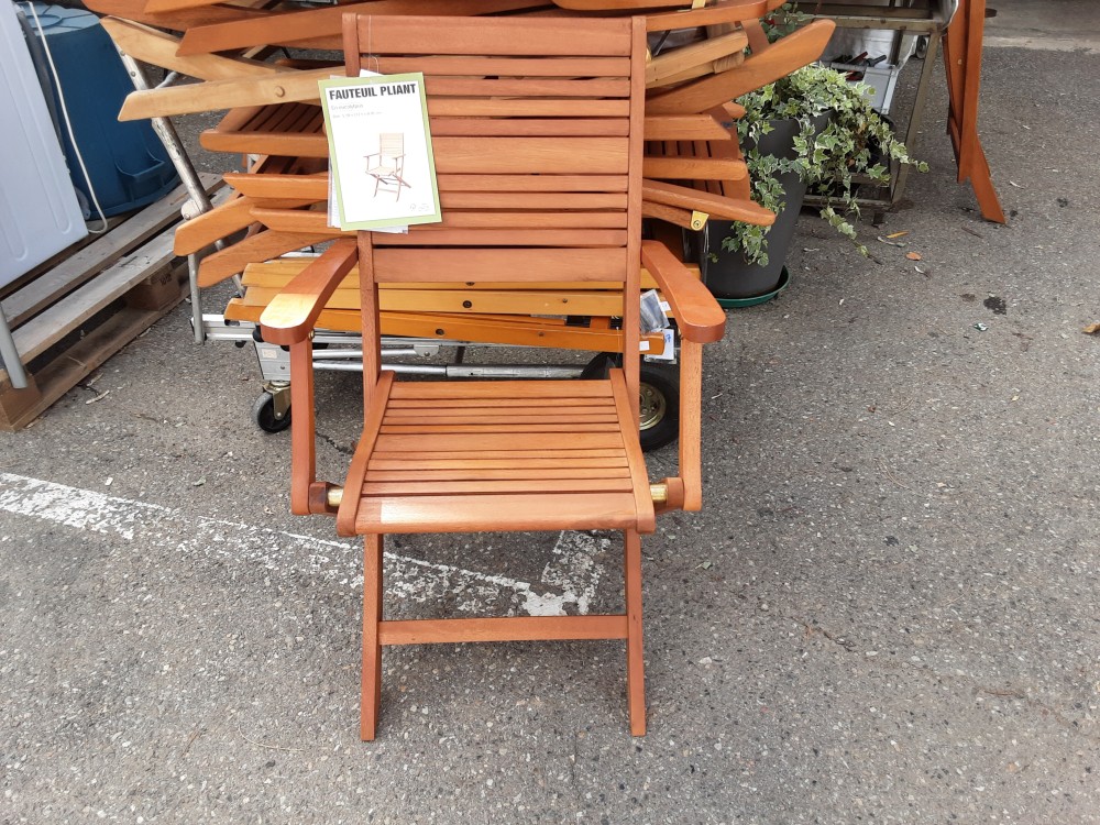 FAUTEUIL DE JARDIN PLIANT EN BOIS EUCALYPTUS POUR EXTERIEUR