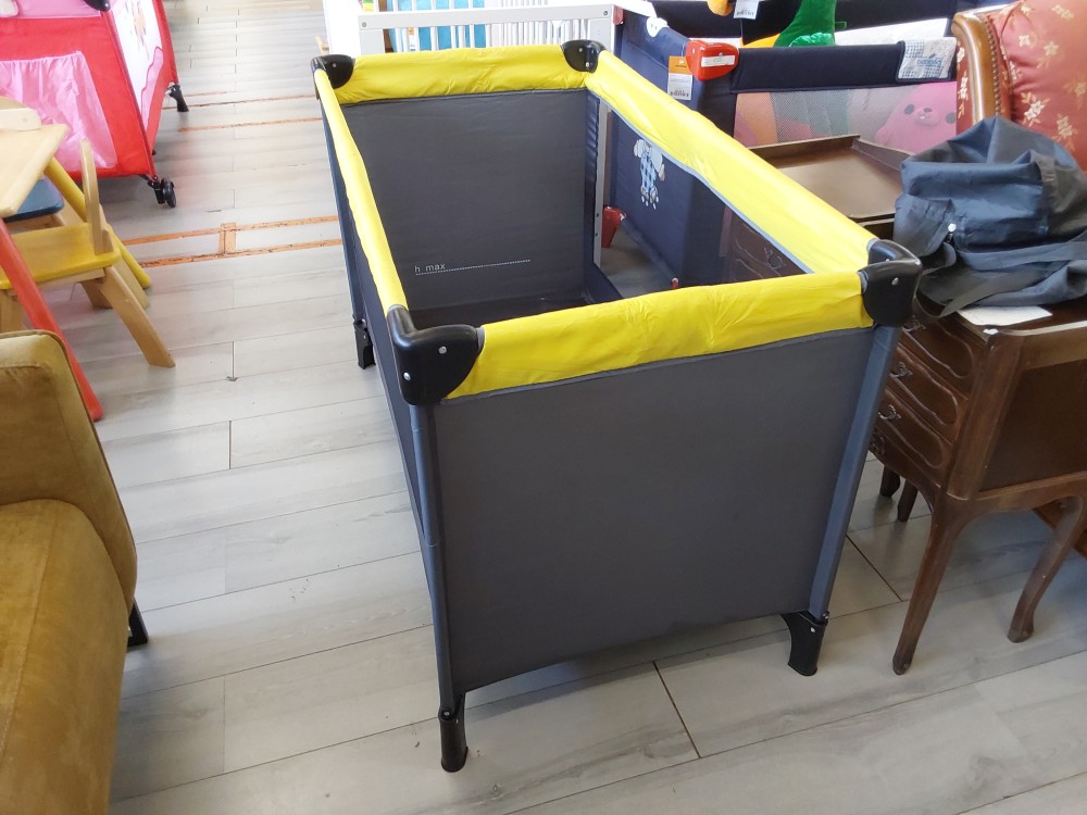 Lit Parapluie Pliant Gris Et Jaune 120X60