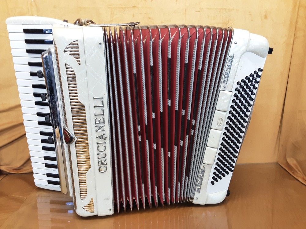 Accordeon Chromatique Piano Crucianelli Coloris Nacré