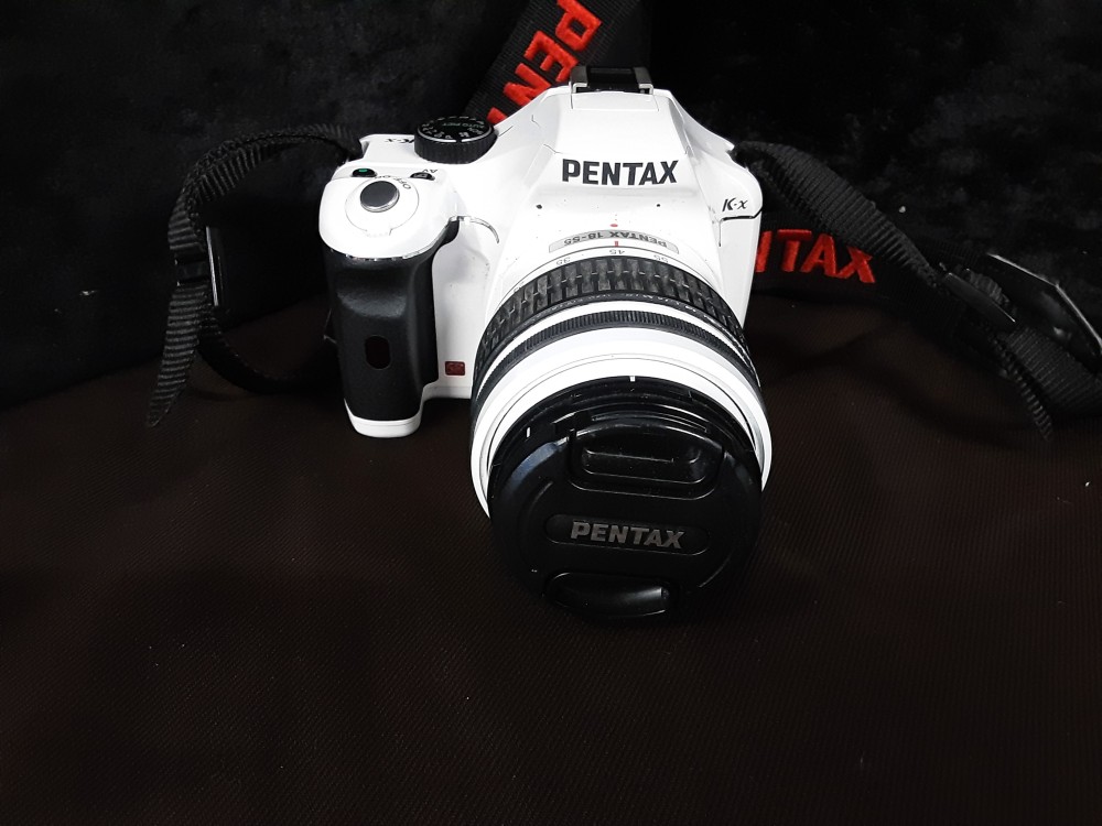 APPAREIL PHOTO NUMERIQUE  PENTAX 18-55 K-X BLANC