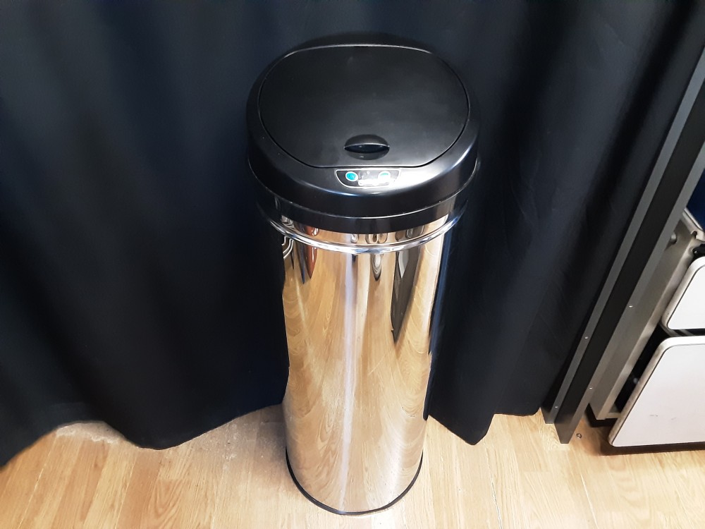 Poubelle Electrique Inox