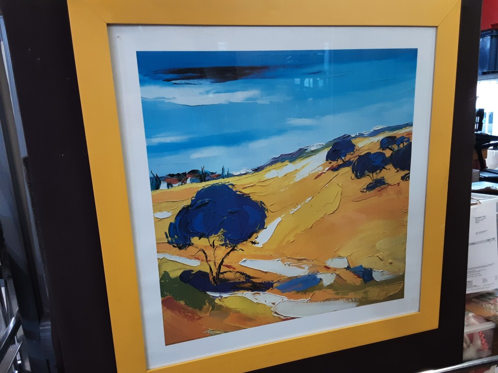 Tableau Cadre Jaune Decor Arbres Et Montagne Jaune