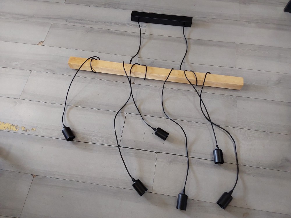 LUSTRE SUSPENSION BOIS 6 FEUX NOIRS