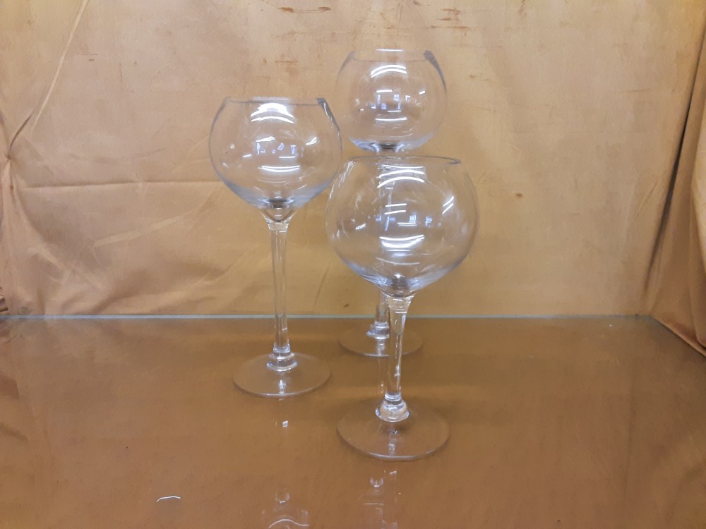 Lot 3 Verres Sur Pied Diff.tailles