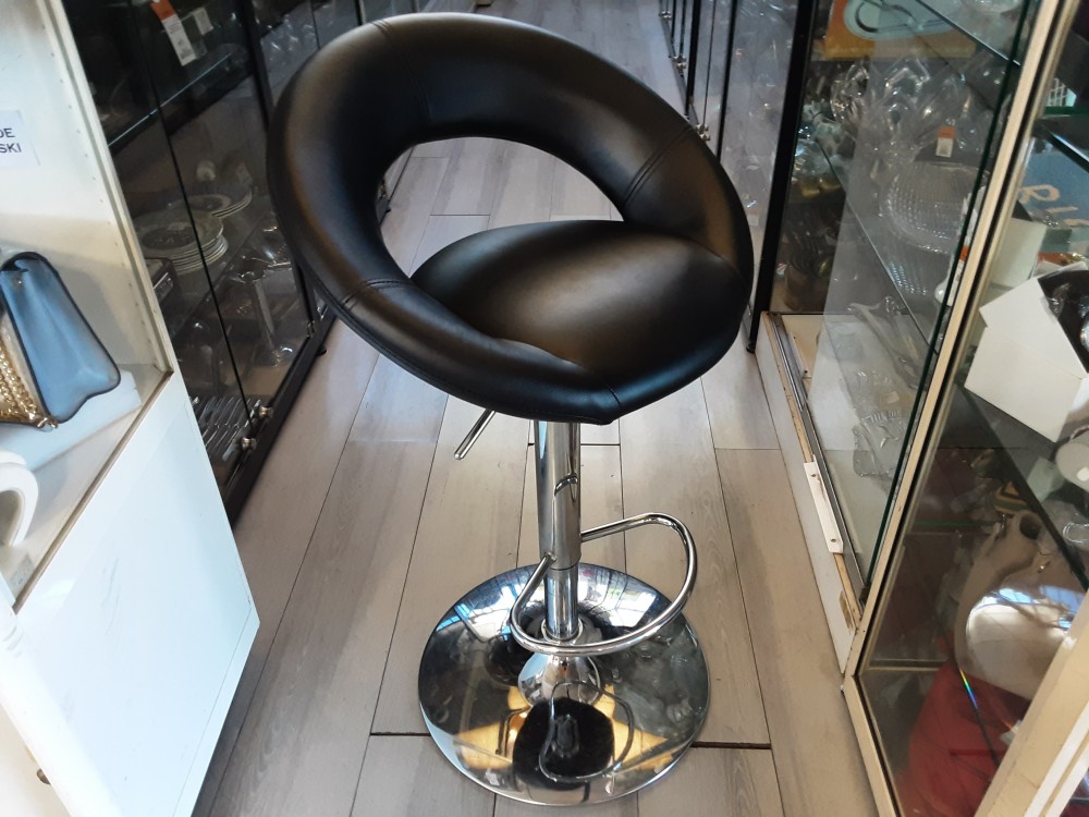 TABOURET REGLABLE EN HAUTEUR SIMILI CUIR NOIR