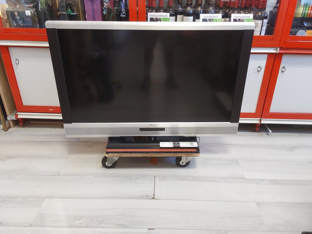 TÉLÉVISEUR  METZ 46 POUCES + TC SANS TNT HD