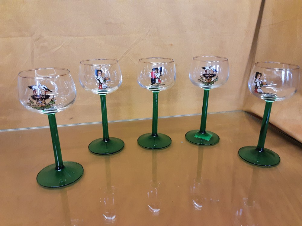 LOT DE 5 VERRES A VIN MOTIF ALSACE