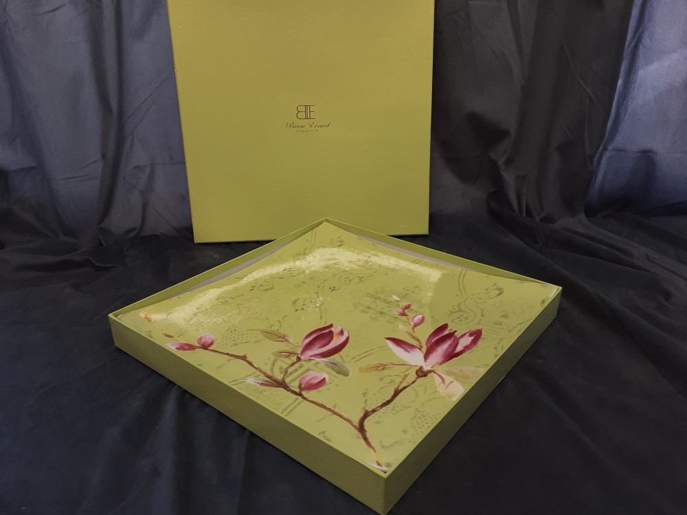 Plateau Tgm Porcelaine Bruno Evrard Motif Vert A Fleurs Roses