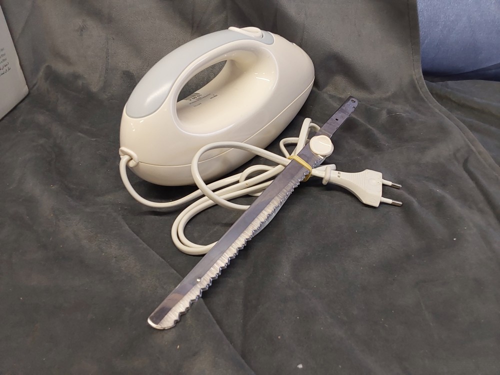 COUTEAU ELECTRIQUE TEFAL