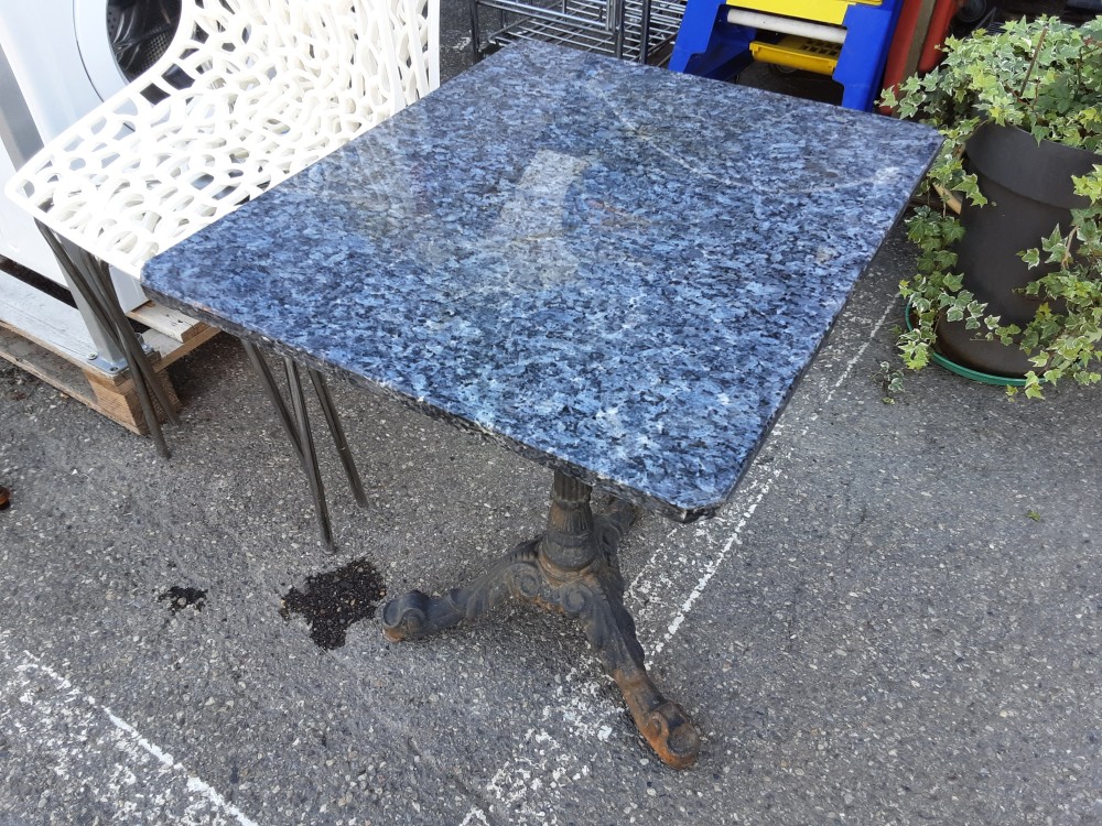 Table D’exterieur Plateau Marbre Pieds Fonte