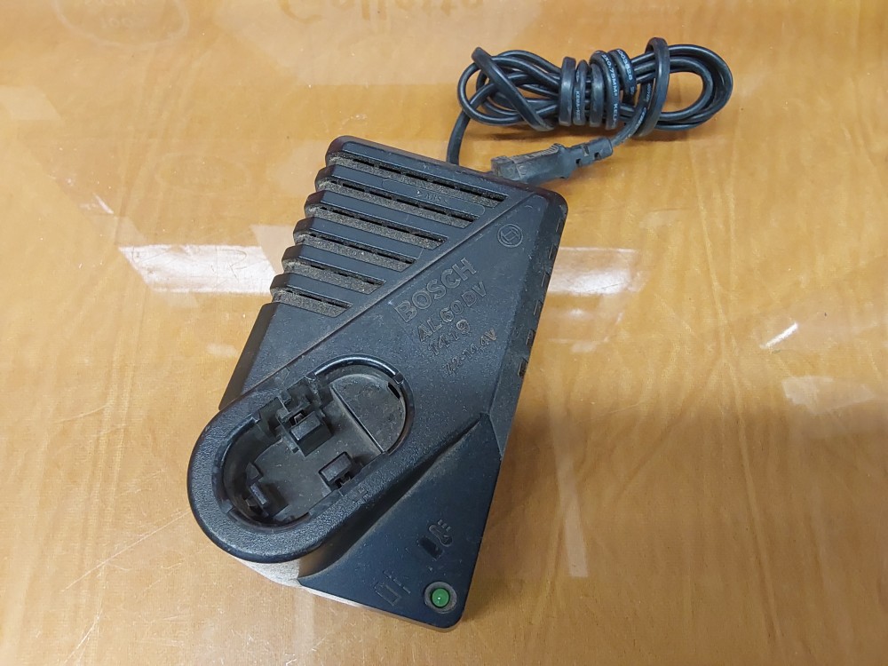 Chargeur De Batterie Bosch