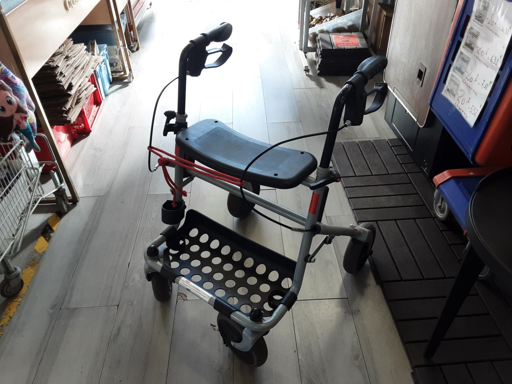 DEAMBULATEUR GRIS