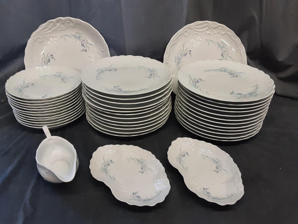 Service De Table Limoges Modele Tharaud 12 Pers