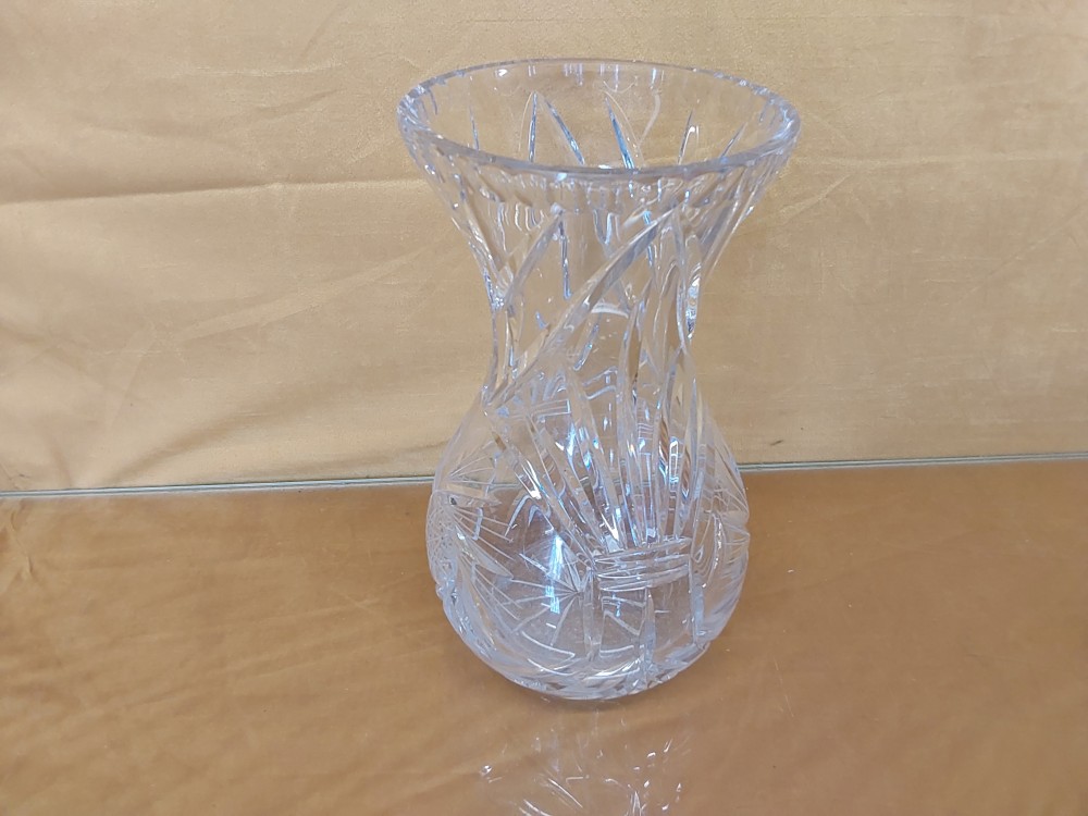 Vase En Cristal H. 26Cm
