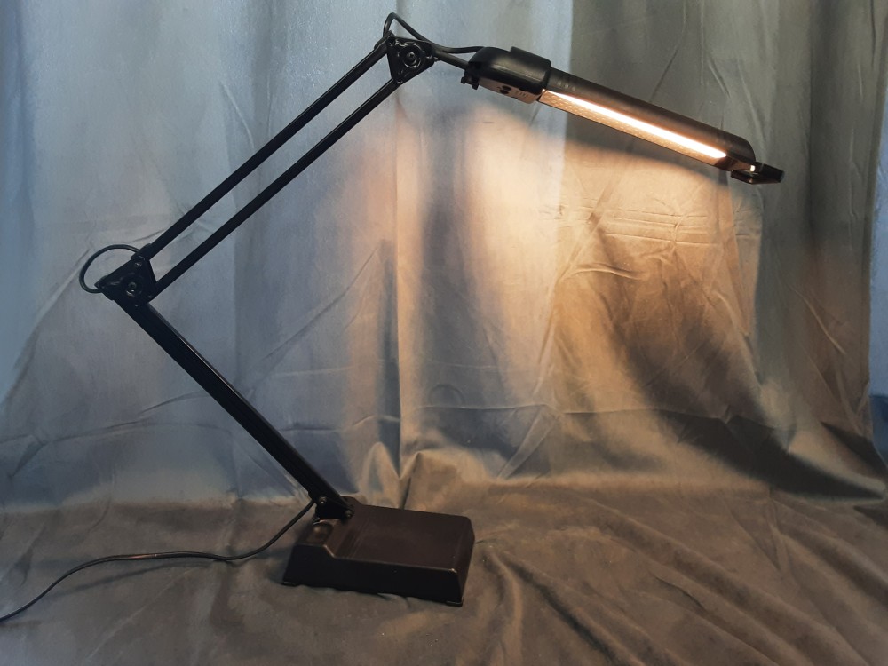 Lampe De Bureau Noir Reglable