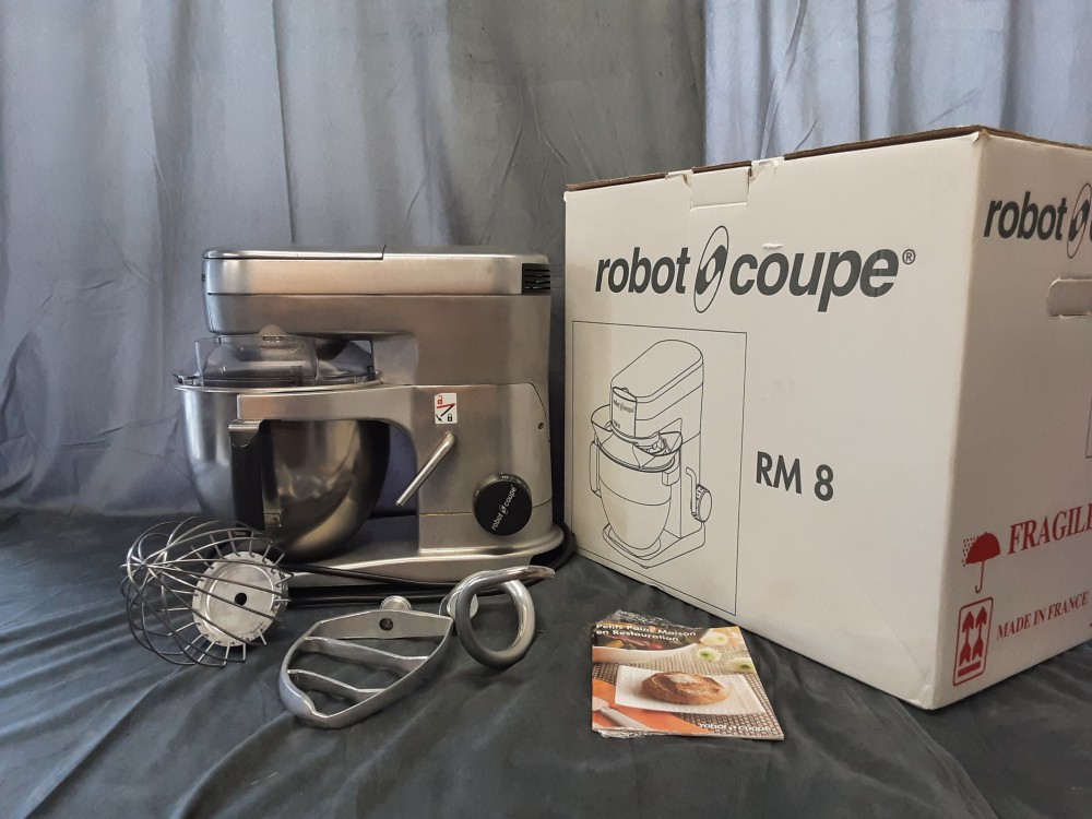 ROBOT COUPE  MENAGER RM8 700W