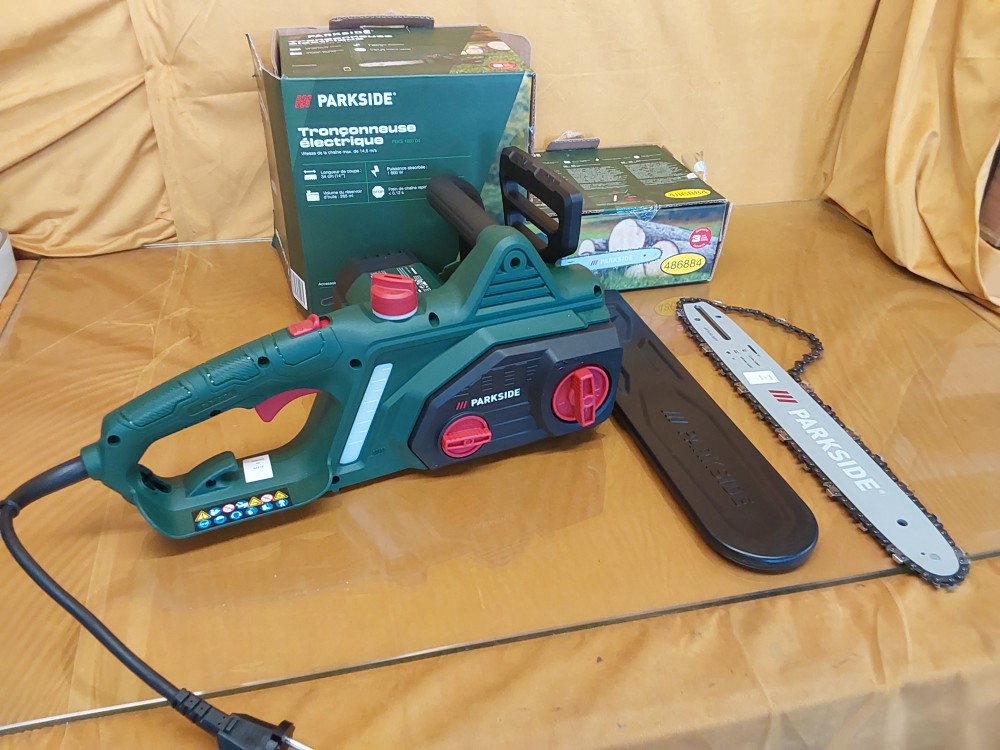 TRONCONNEUSE ELECTRIQUE PARKSIDE 1600W COUPE 34CM