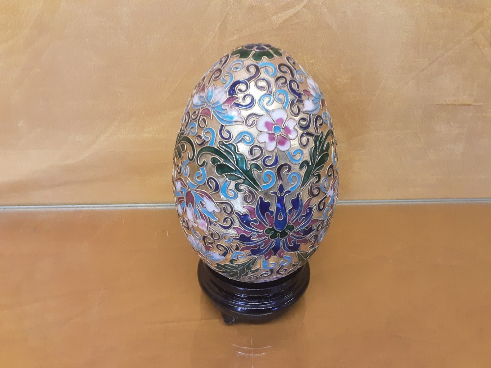 OEUF CLOISONNÉ SUR SUPPORT H.18CM