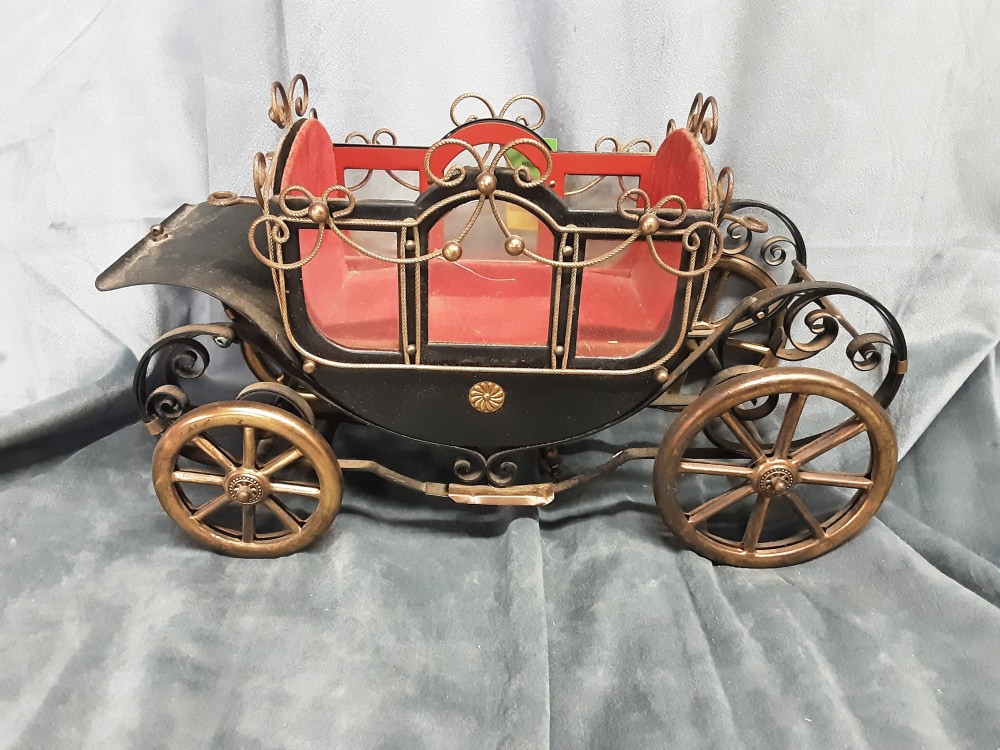 Calèche Miniature Métal Décoratif