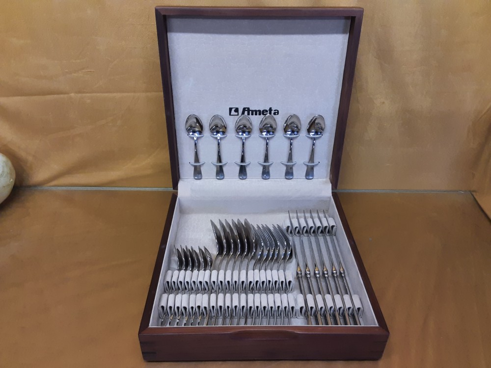 Menagere 30 Pcs En Inox Dans Sa Boite