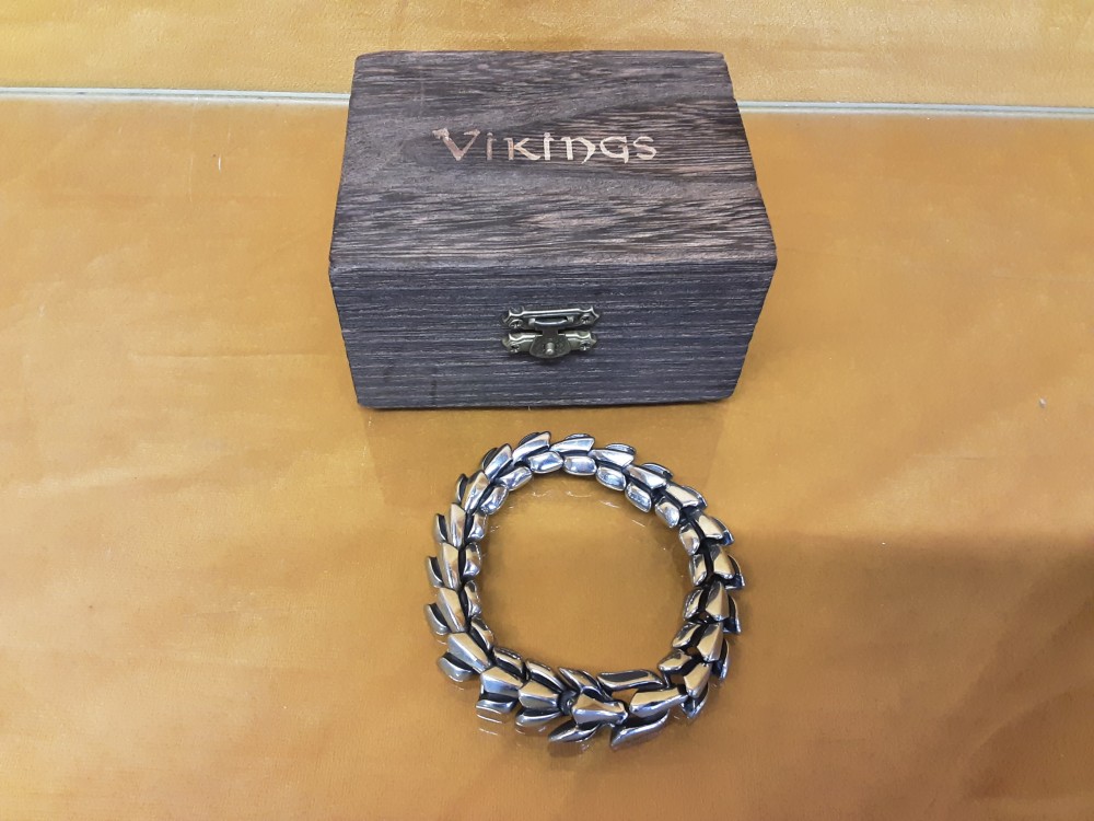 Bracelet Vikings Acier Inox Avec Sa Boite