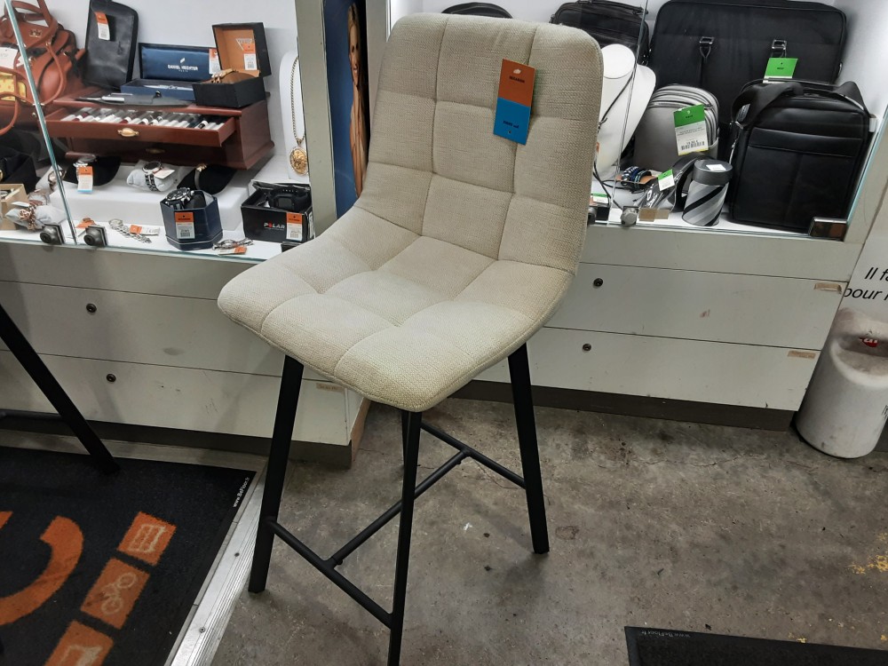 TABOURET PIVOTANT COLORIS CREME HAUT D’ASSISE 63CM