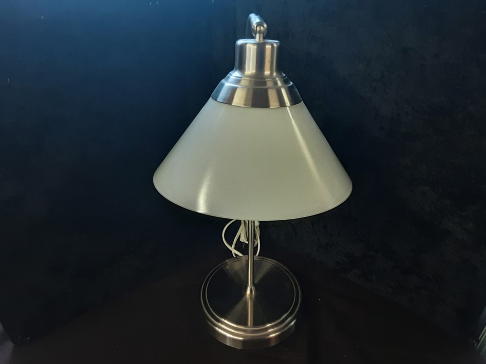 LAMPE DE BUREAU VERRE OPAQUE BLANC ET CHROMÉ H. 50CM