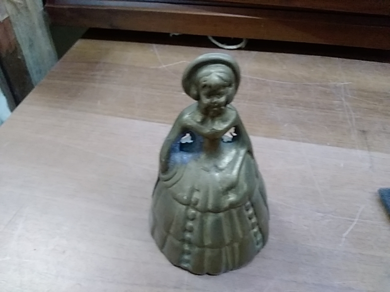 CLOCHE FEMME LAITON 