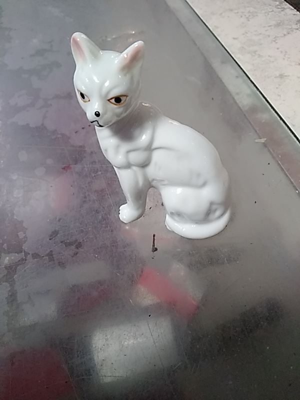 FIGURINE 