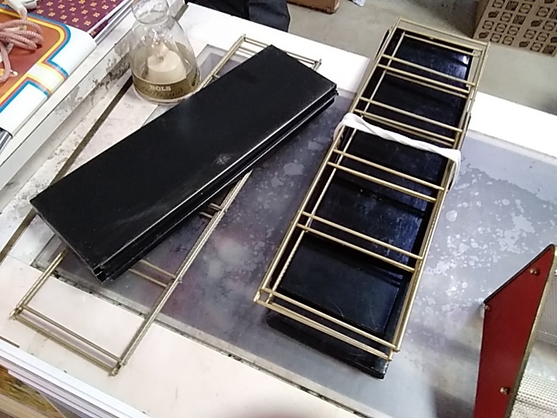 ÉTAGÈRE VINTAGE 5 ÉTAGÈRES METAL