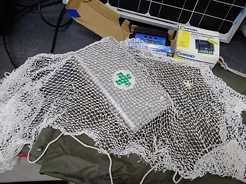 LOT DE 3 FILET A PÊCHE AVEC COQUILLAGES 