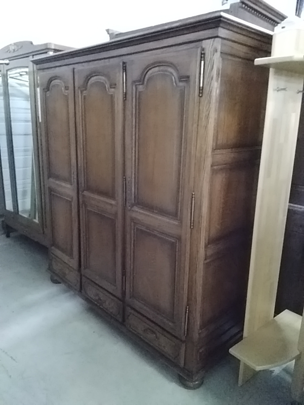 ARMOIRE 3 PORTES 3 TIROIRS CHÊNE 