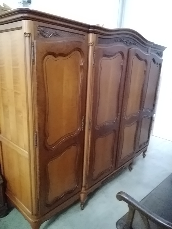 ARMOIRE 4 PORTES RÉGENCE MERISIER 