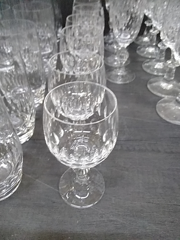 LOT DE 7 VERRES À DIGESTIF CRISTAL 