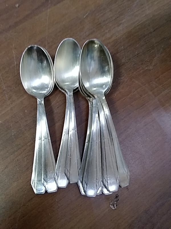 LOT DE 11 CUILLÈRES ARGENTÉES 