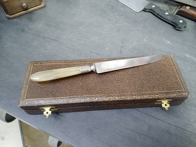 LOT DE 5 COUTEAUX ANCIENS