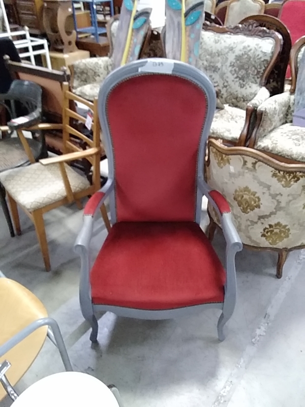 VOLTAIRE ROUGE DANS L’ETAT 